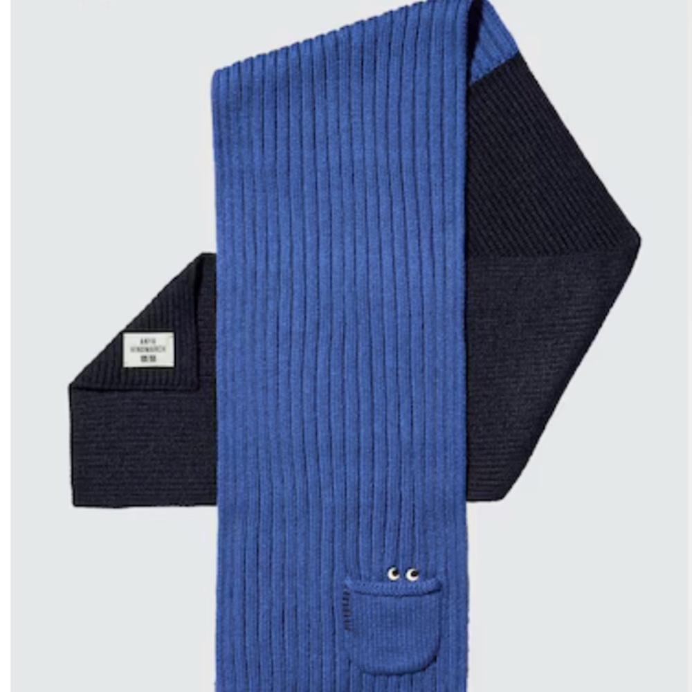 Anya Hindmarch Uniqlo collab blue touch of wool heattech knitted stole scarf NWT